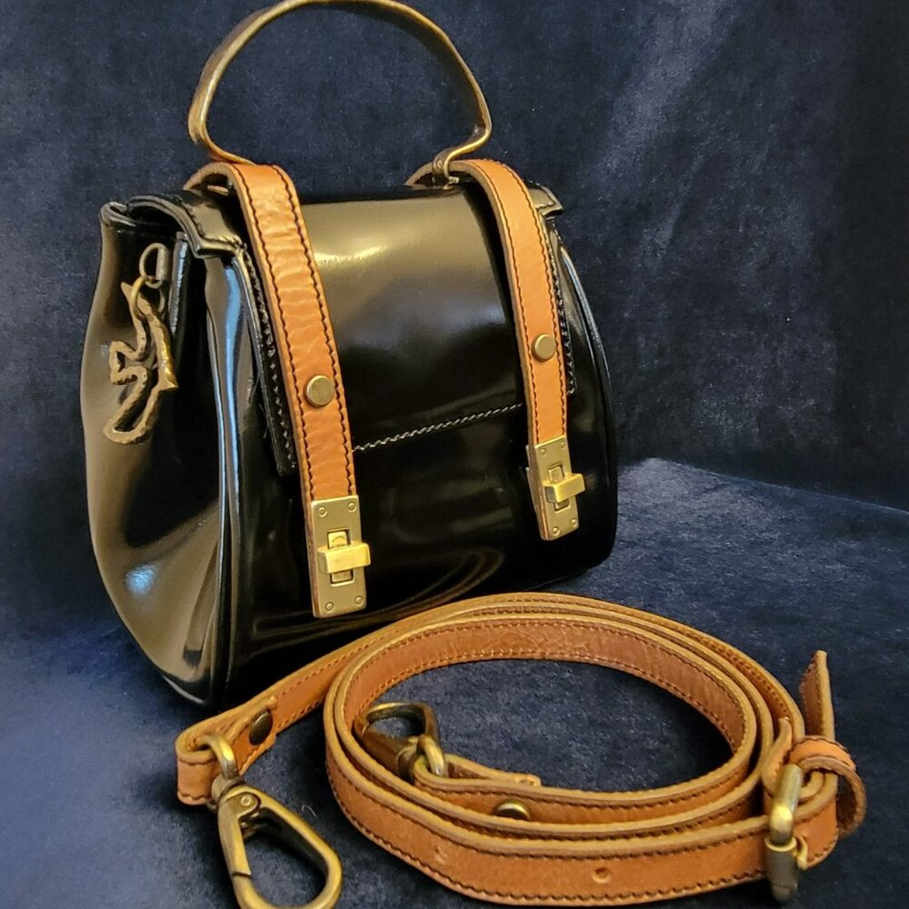 CECILE JEANNE PARIS- BLACK LEATHER HAND BAG